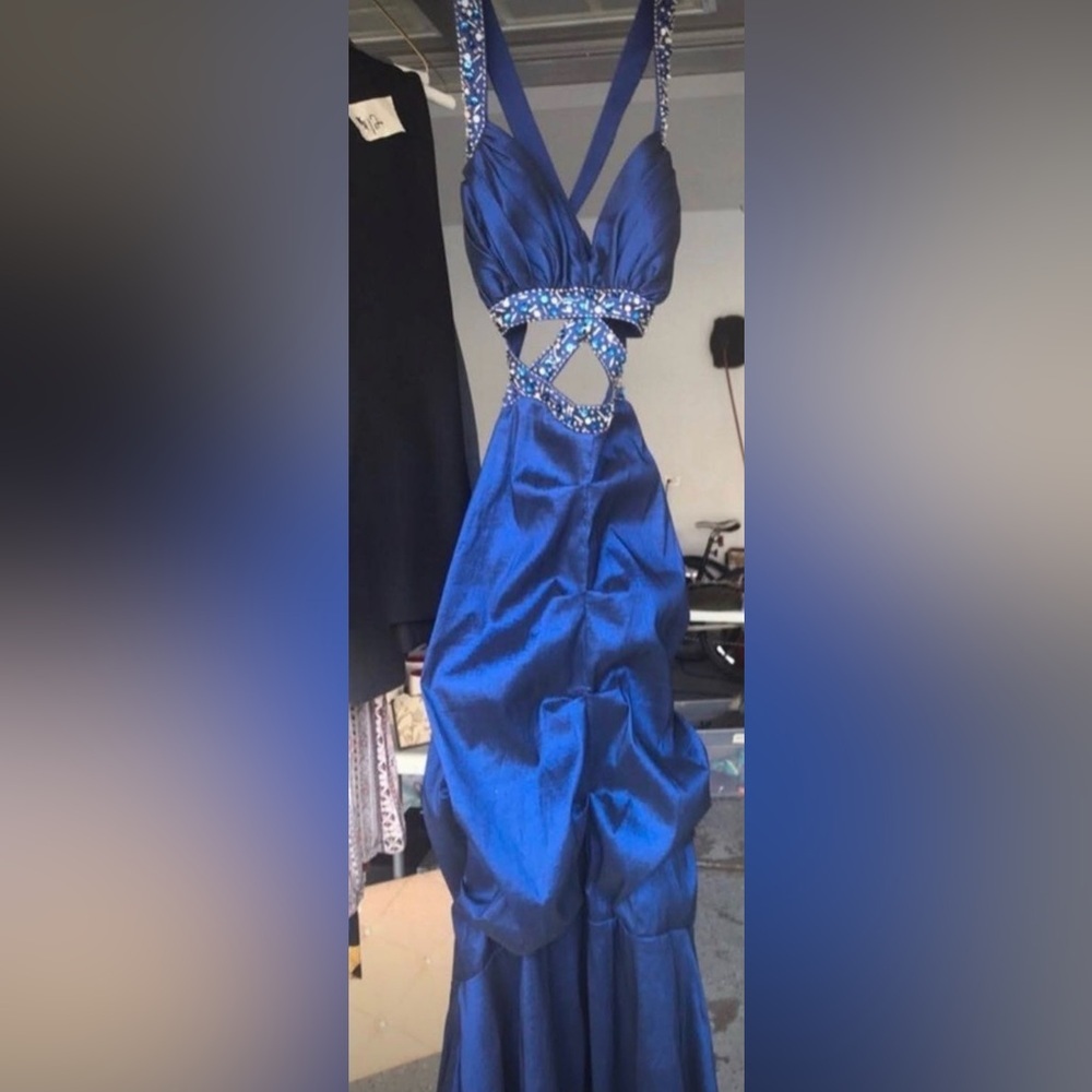 Masquerade cut out beaded prom dress - Picture 4 of 6